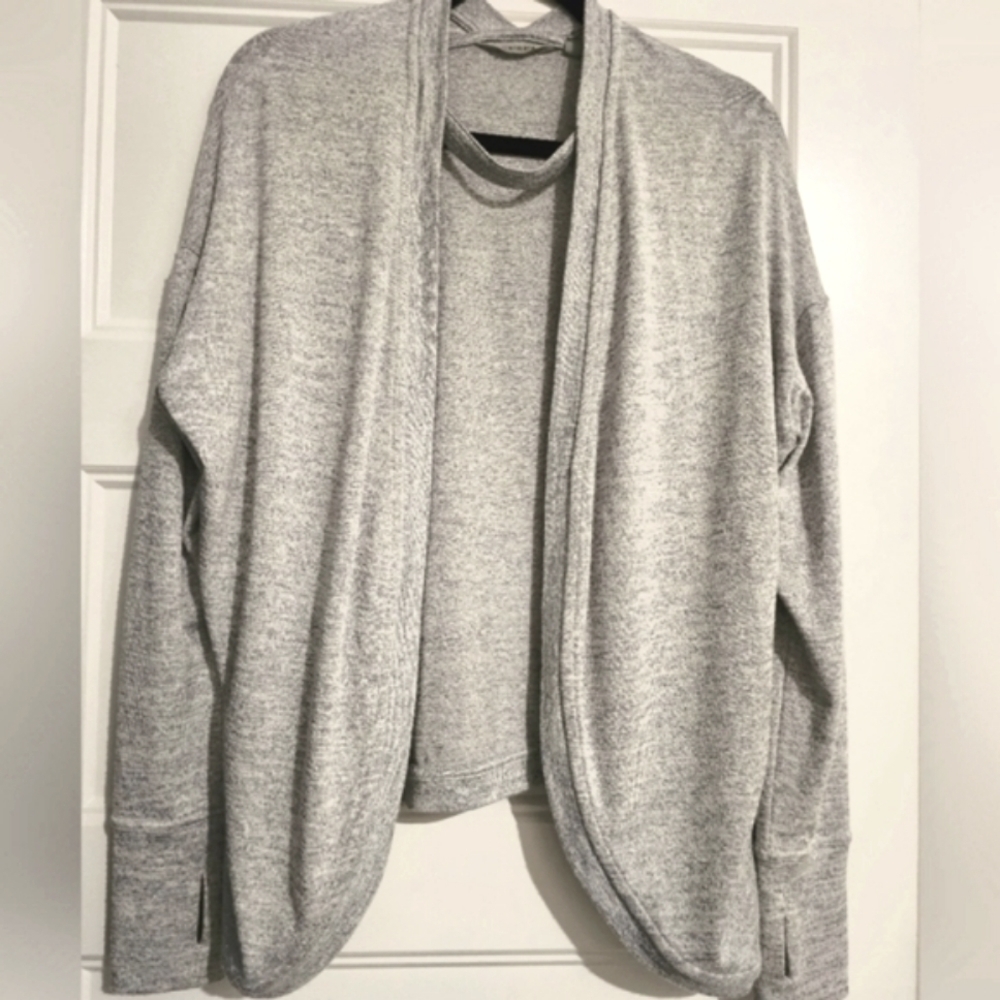 Athleta Women's Cardigan sz medium